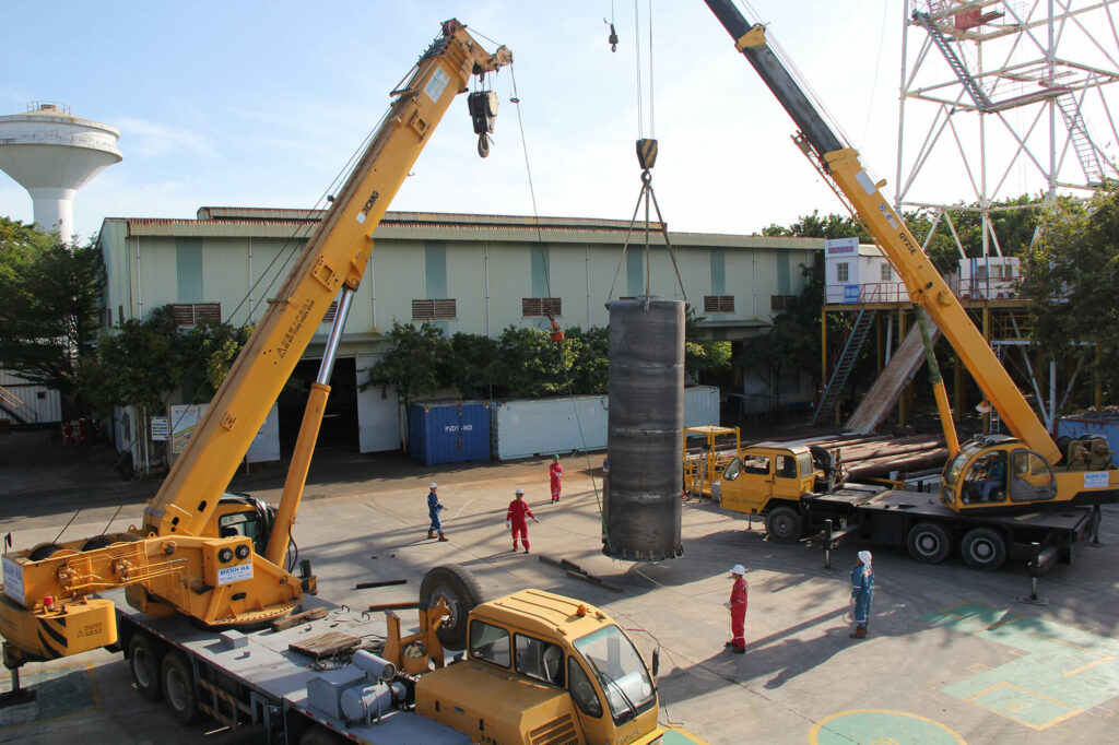 Installation of PVD Training Wind Turbine