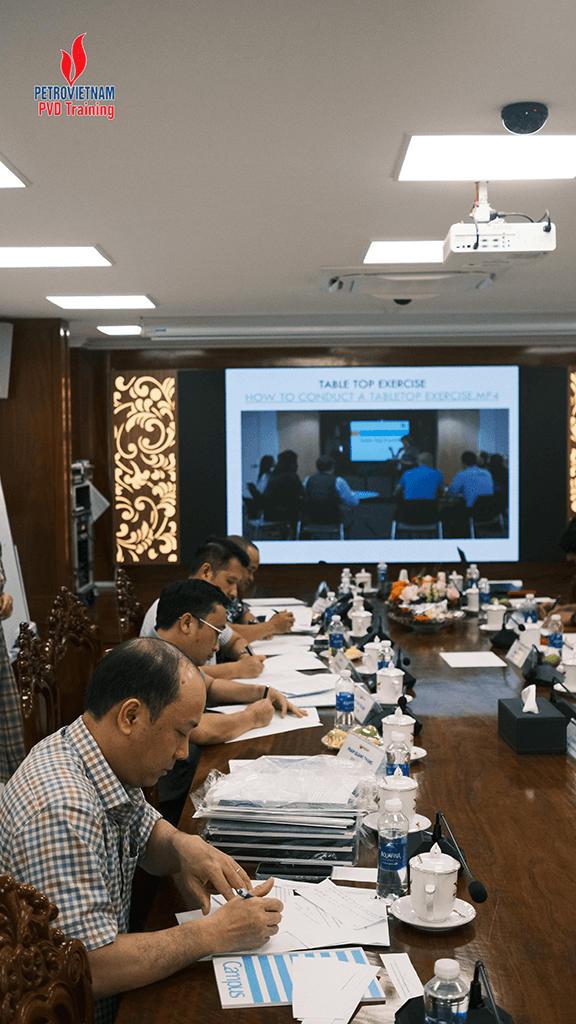 Major Emergency Management (MEM) – The Key to Offshore Safety 5 MEM 10