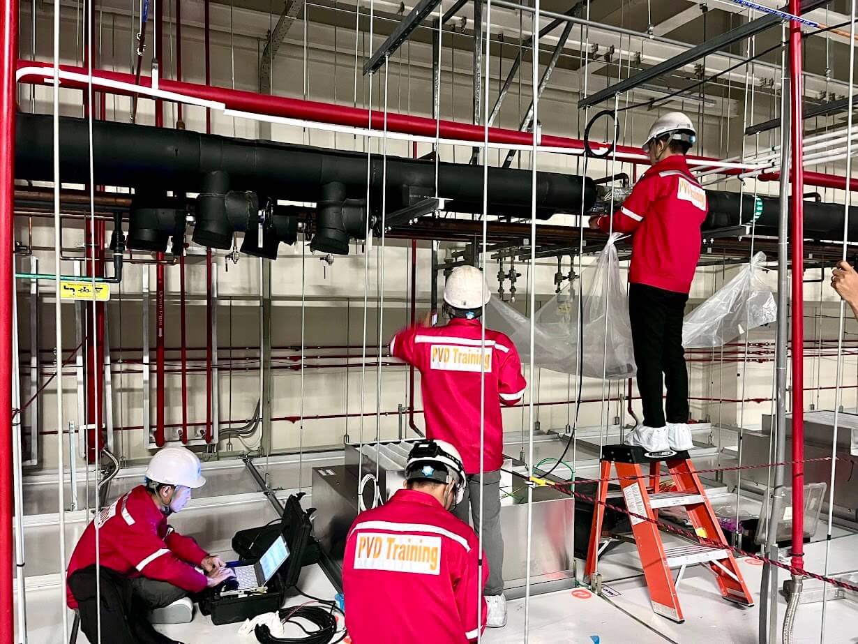 Cung cấp dịch vụ kỹ thuật công nghiệp cho khách hàng