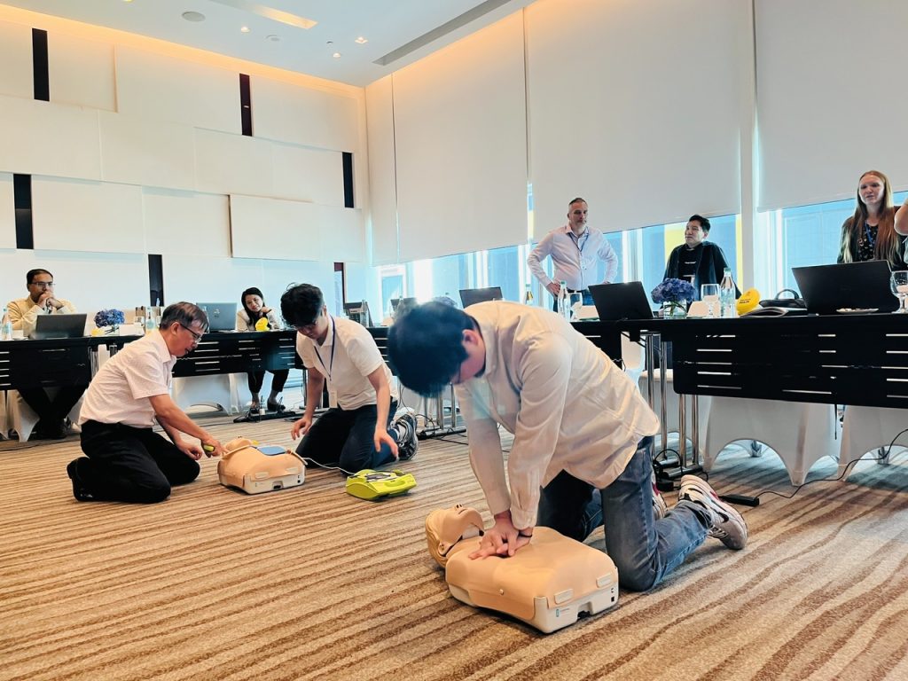 18. pic basic first aid